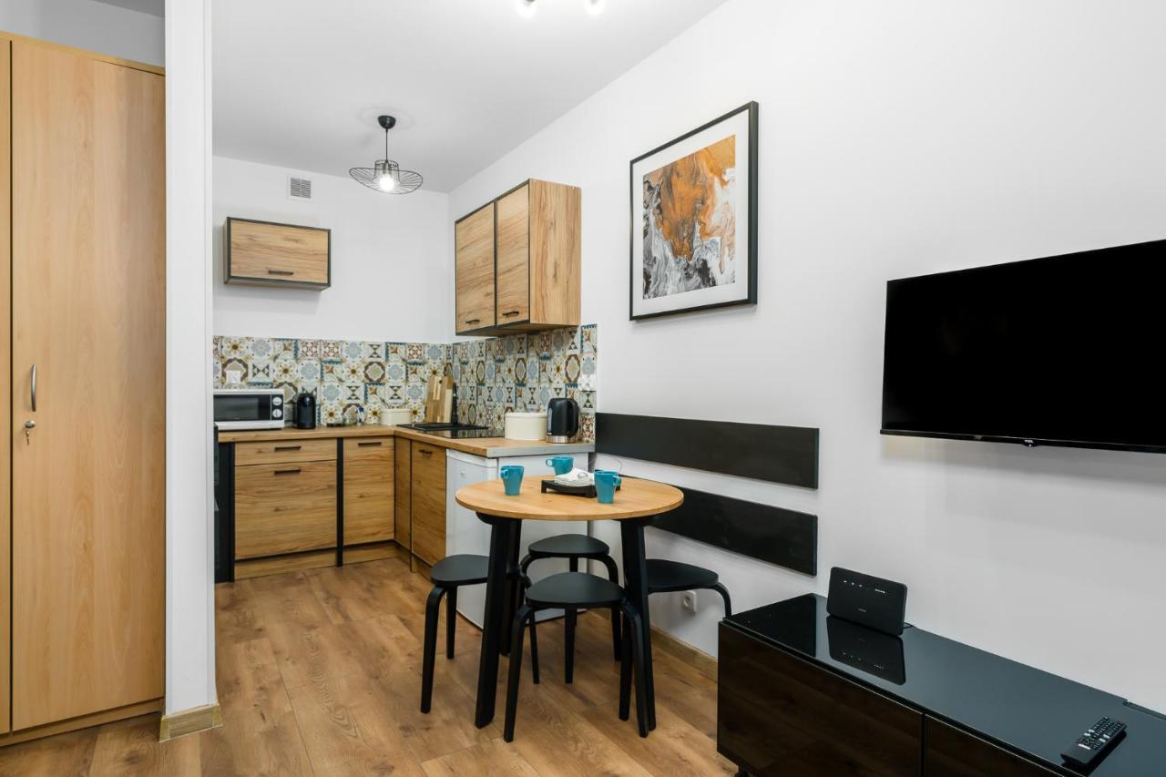 Sleepway Apartments - Modern Dream พอซนาน ภายนอก รูปภาพ